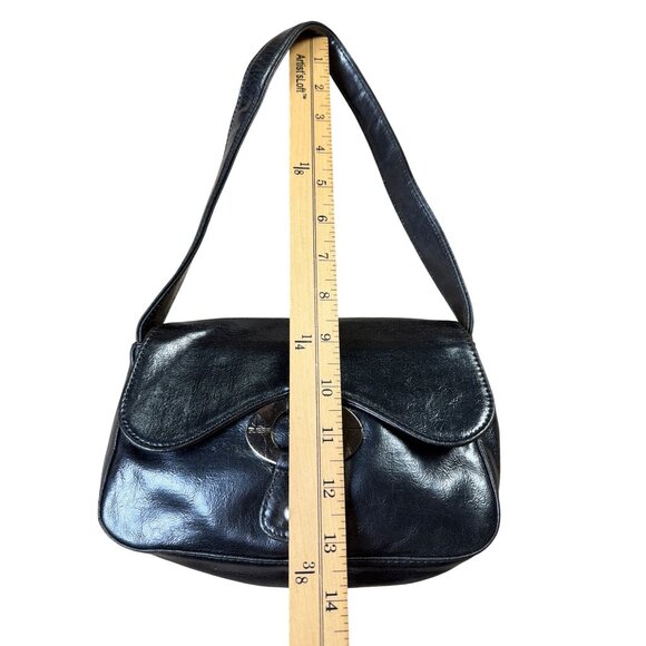 Vintage 2000s Guess Black Vegan Leather Shoulder Bag With Flap Closure - Picture 6 of 9